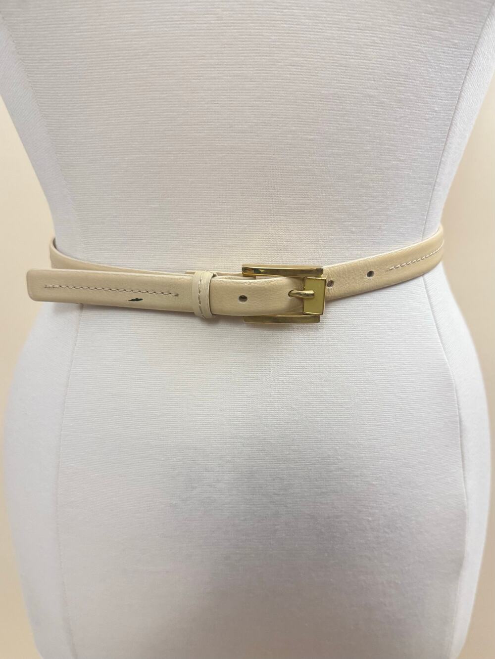 Tanner Cream Leather Belt w/ Center Stitch , Gold Buckle, Made in Italy, Size  L